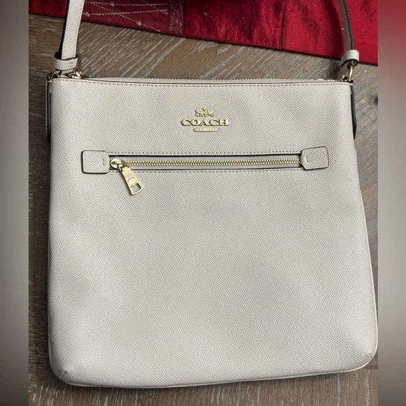 COACH off white cross body bag - Picture 5 of 11